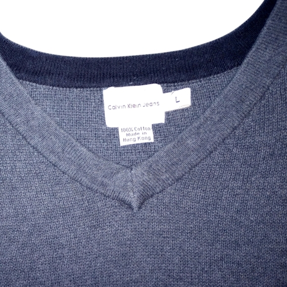 Men's Calvin Klein Cotton V neck Sweater. Dark Grey. Size Large - Picture 5 of 6